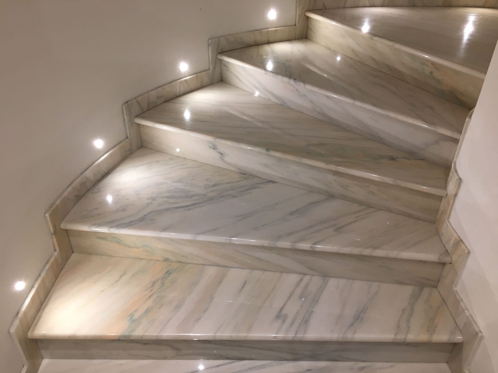 scalinata marmo